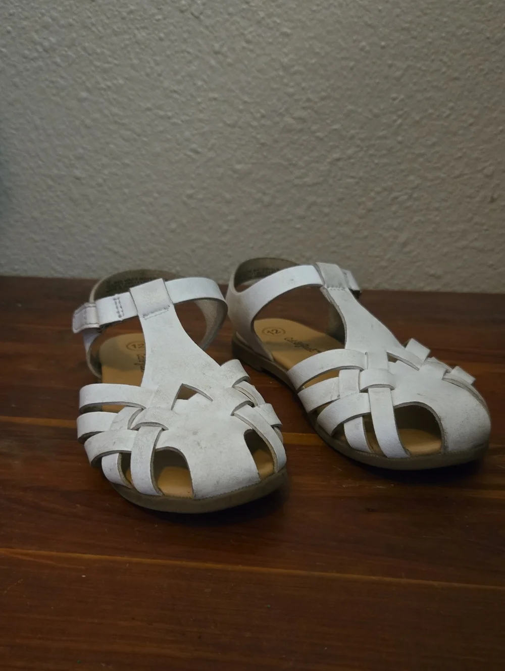 Cat & Jack White Girls' Strappy T-Back Sandals